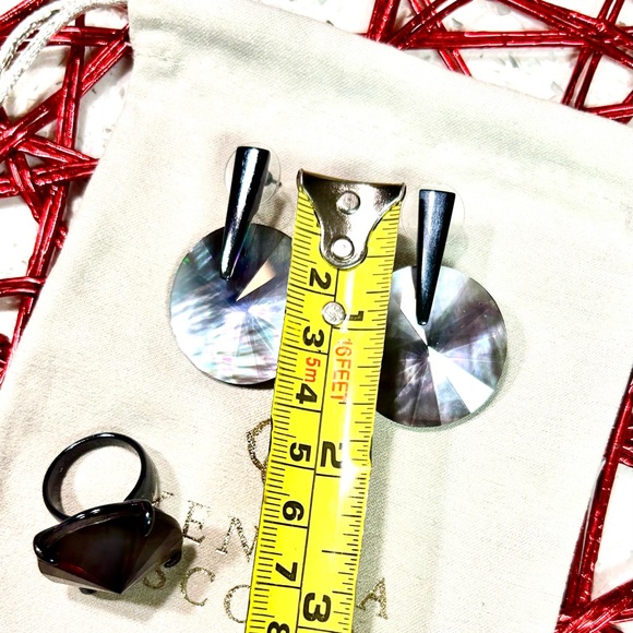 Kendra Scott Jolie Navy Black Mother of Pearl Drop Dangle Earrings & ring size 6 - Picture 7 of 7